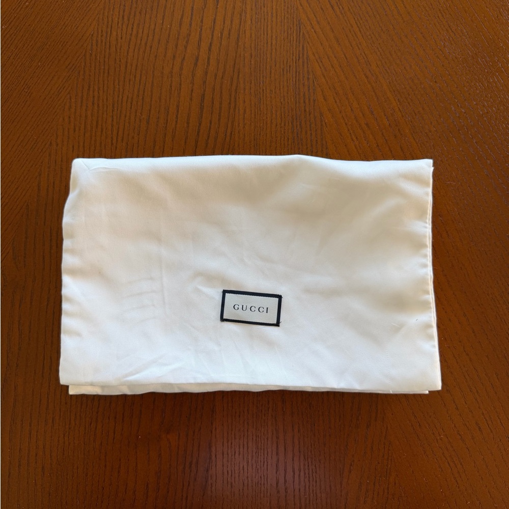 Gucci Cream Wallet Dust Bag